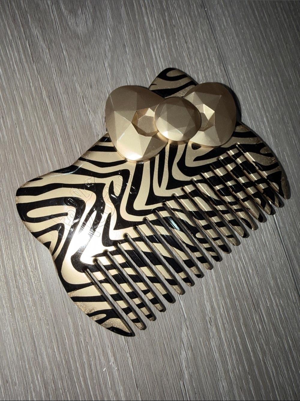 Hello Kitty 2011 Zebra-Black and Gold Hair Comb